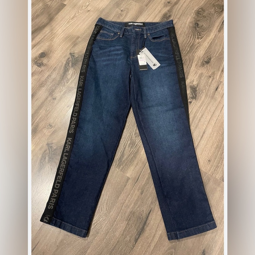 New Jeans with tag